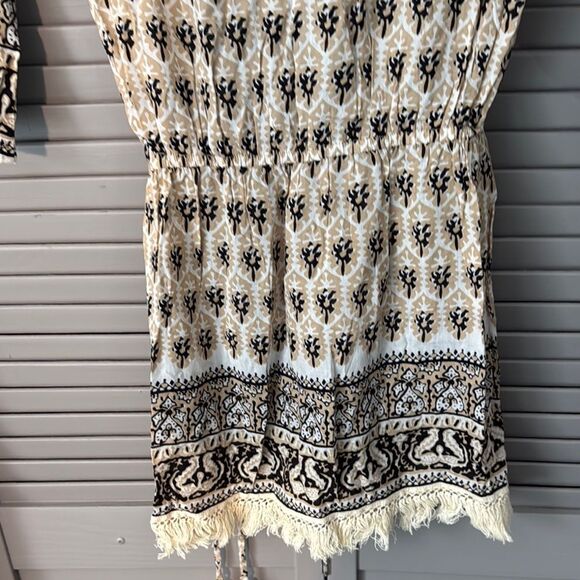 Cream Bell Sleeve V-Neck Tunic - Picture 12 of 13